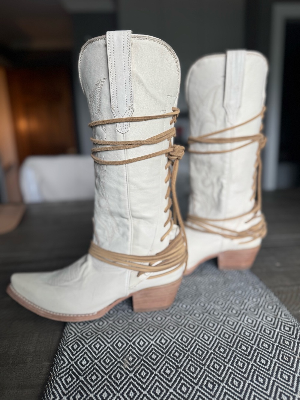 Freebird by Steven Ivory Lace-Up Western Boots - Picture 3 of 11